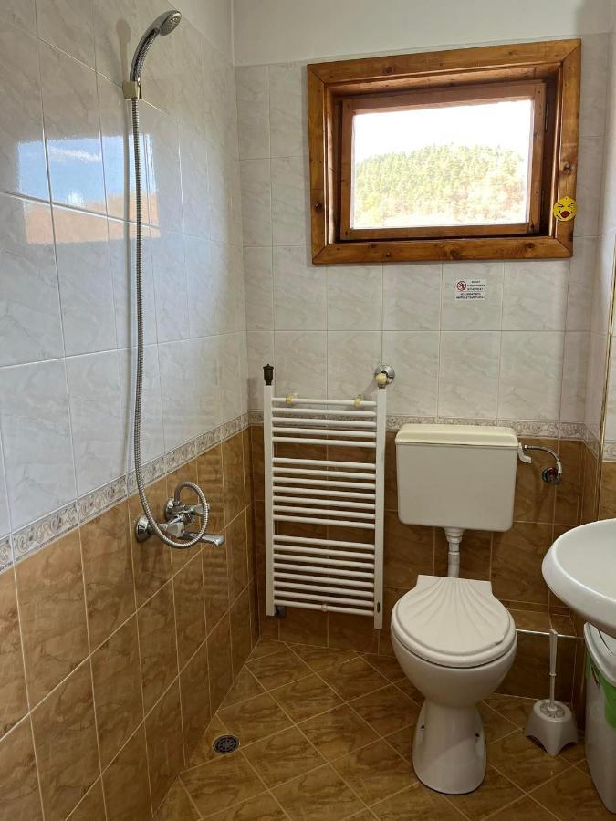 Kovacha Guest House Raduil Bagian luar foto