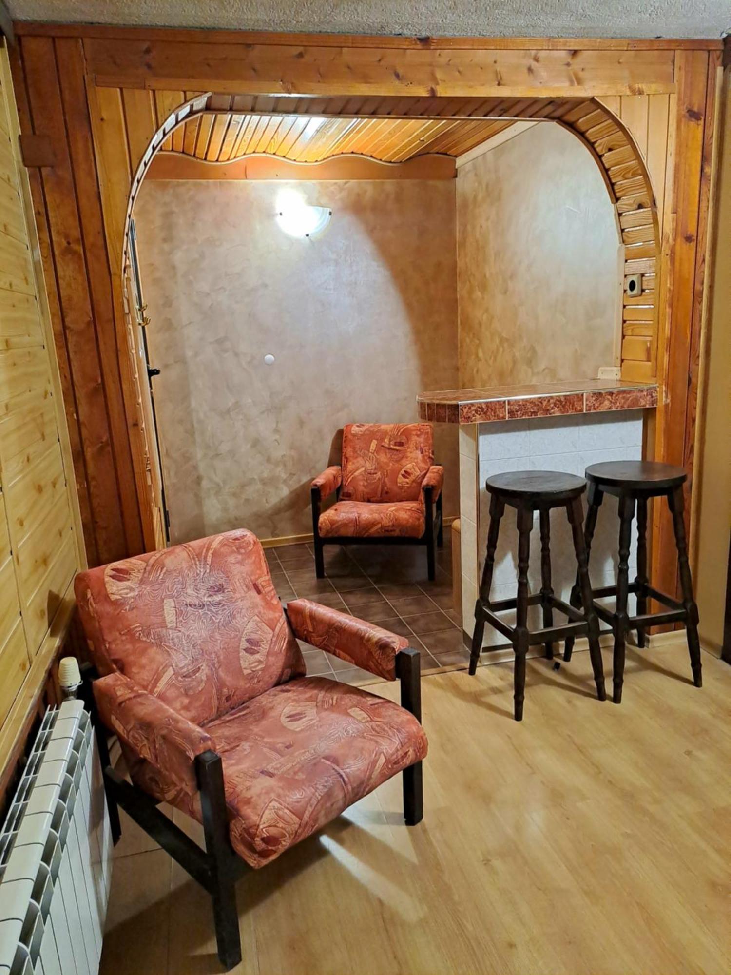 Kovacha Guest House Raduil Bagian luar foto