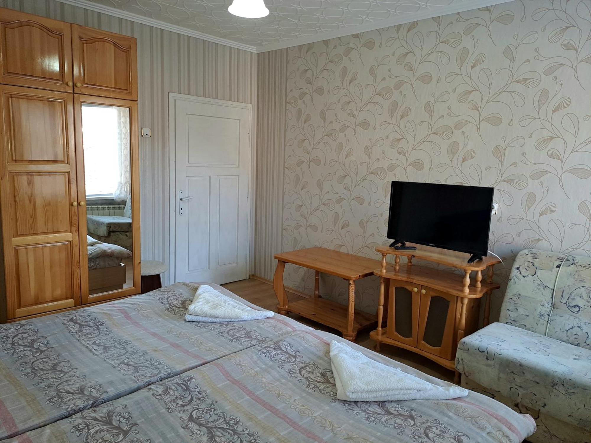 Kovacha Guest House Raduil Bagian luar foto